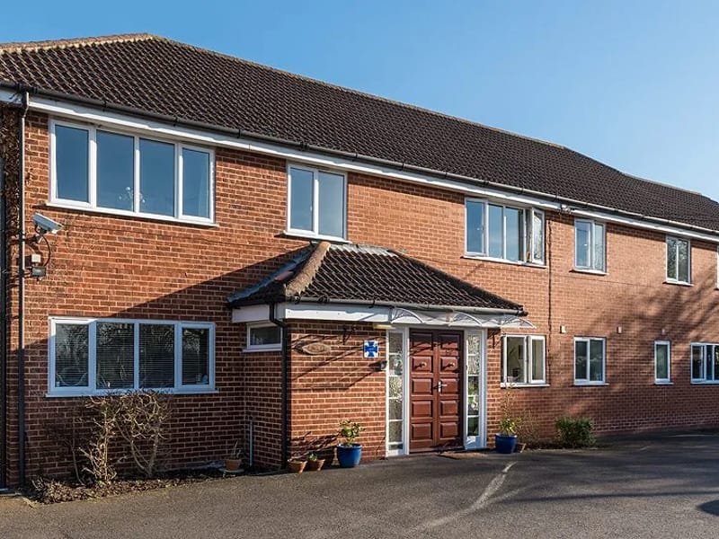 Longlea Nursing Home - Nursing Home in Maidenhead, England photo 5