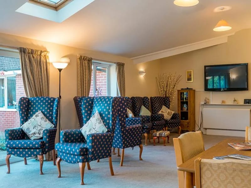 Longlea Nursing Home - Nursing Home in Maidenhead, England photo 6