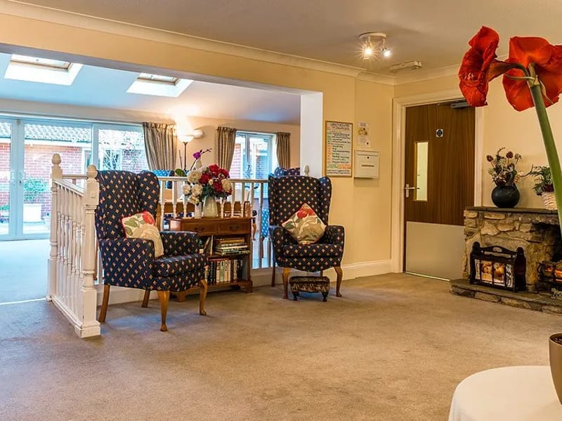 Longlea Nursing Home - Nursing Home in Maidenhead, England photo 2