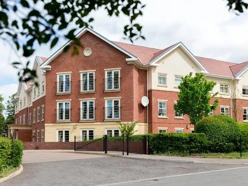 Maple Leaf Lodge Care Home - Assisted Living in Grantham, England photo 1