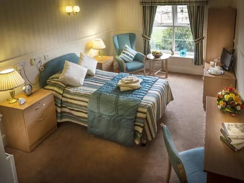 Maple Leaf Lodge Care Home - Assisted Living in Grantham, England photo 3