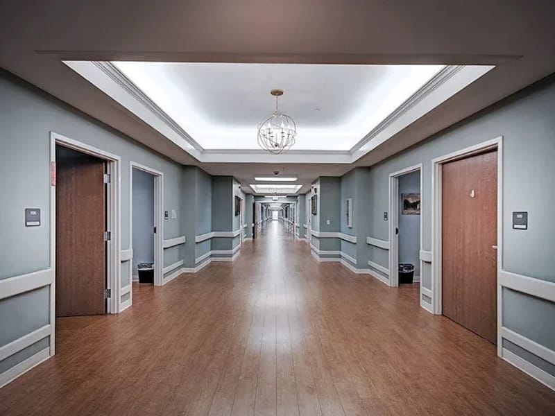 Clinton Healthcare LLC - Snf - Nursing Home in Clinton, MS photo 2