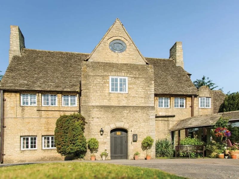 Merryfield House Nursing Home - Nursing Home in Witney, England photo 3