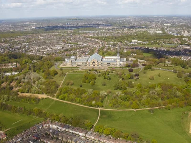Alexandra Park Home in London, England photo 1
