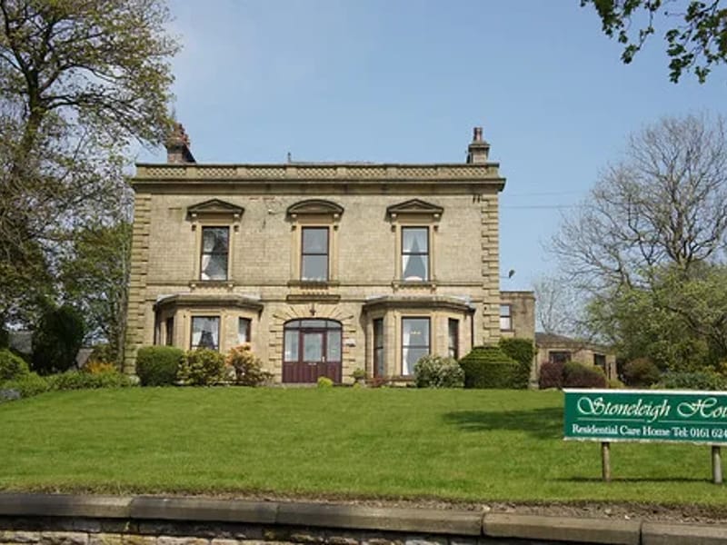 Stoneleigh House in Oldham, England photo 2