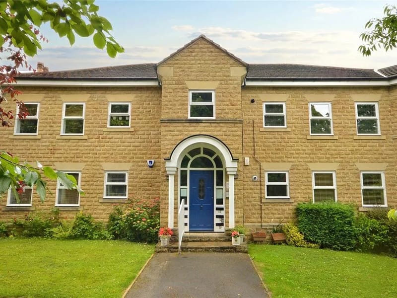 Oaklands Residential Home in Leeds, England photo 3