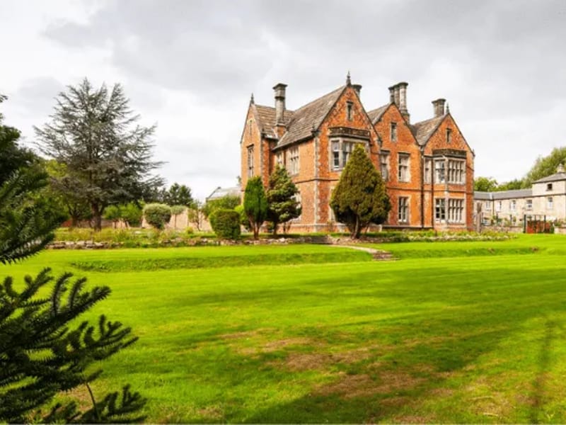 Bilton Hall Nursing Home - Nursing Home in Harrogate, England photo 2