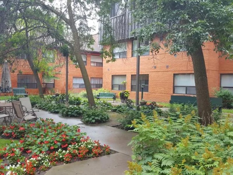 ERIN MILLS LODGE NURSING HOME - Nursing Home in Mississauga, ON photo 3