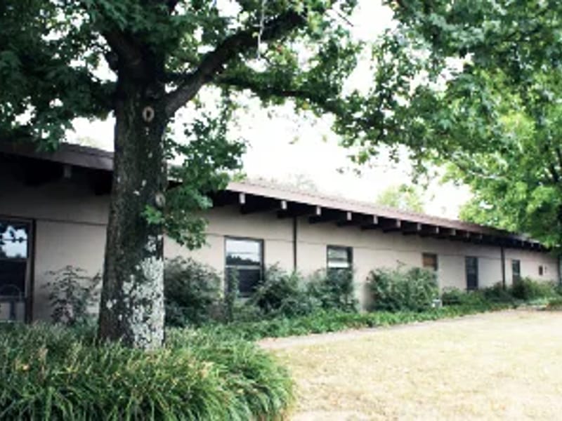 Van Buren Healthcare and Rehabilitation Center - Nursing Home in Van Buren, AR photo 2