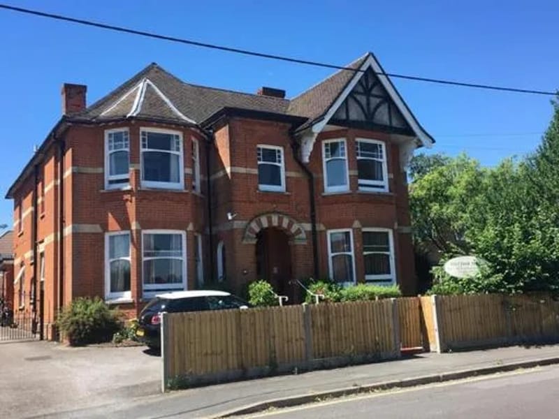 Clifford House Residential Care Home - Assisted Living in Andover, England photo 1