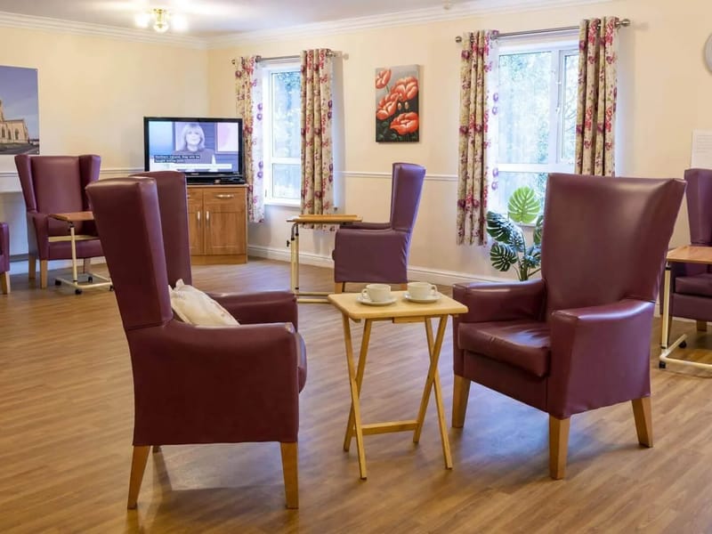 Brimington Care Centre - Nursing Home in Chesterfield, England photo 2