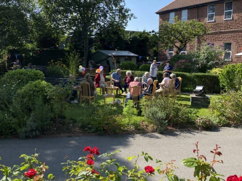 Abbotsfield Residential Care Home - Assisted Living in Barrow-In-Furness, England photo 3