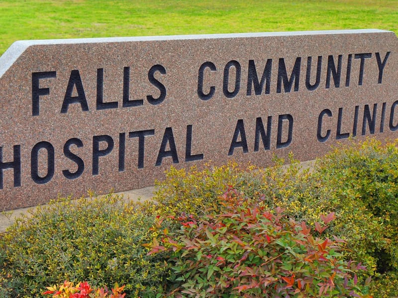 Falls Community Hospital and Clinic - Hospital in Marlin, TX photo 2