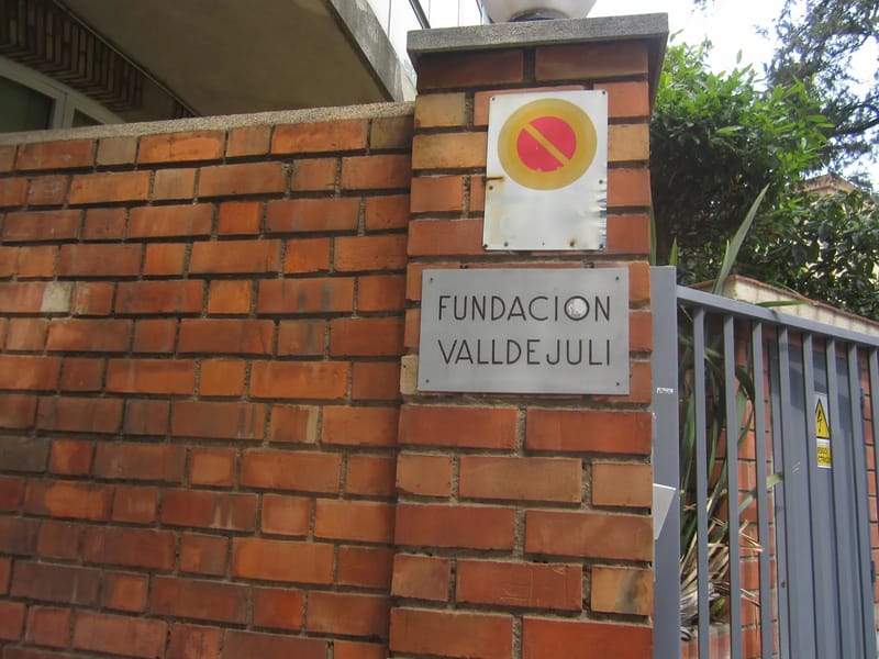 Asil Valldejuli (servei de residència assistida) - Hogar de Ancianos in Barcelona, Cataluña photo 1
