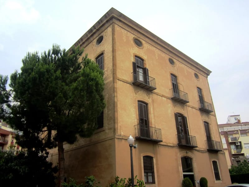 Asil Valldejuli (servei de residència assistida) - Hogar de Ancianos in Barcelona, Cataluña photo 2