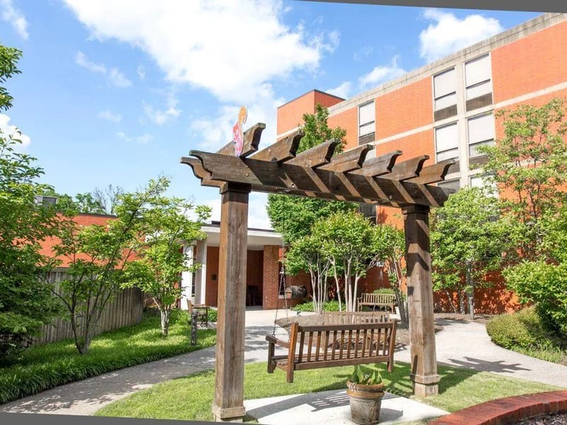 Midtown Center for Health and Rehabilitation - Nursing Home in Memphis, TN photo 1