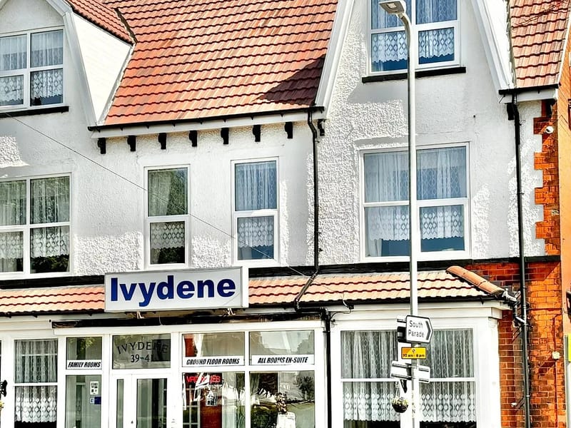 Ivydene in Southampton, England photo 2