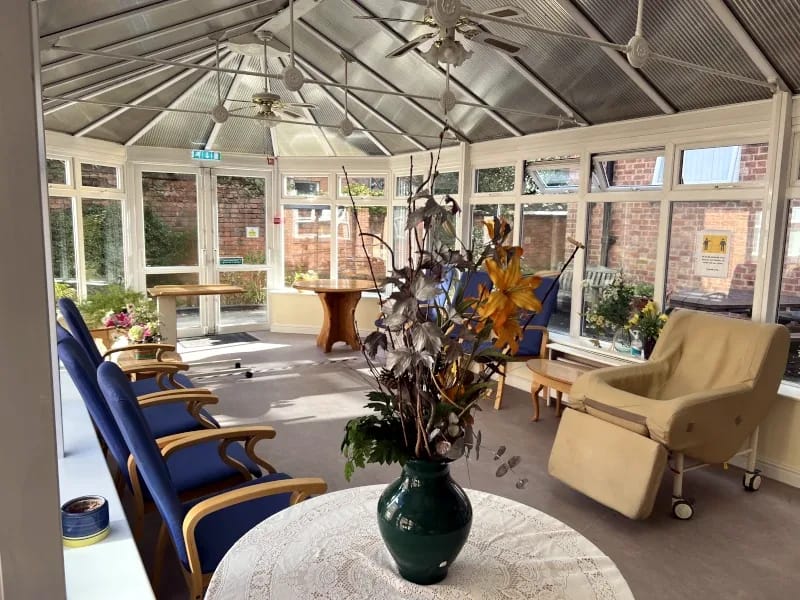 London Road Specialist Nursing Home in Leicester, England photo 3
