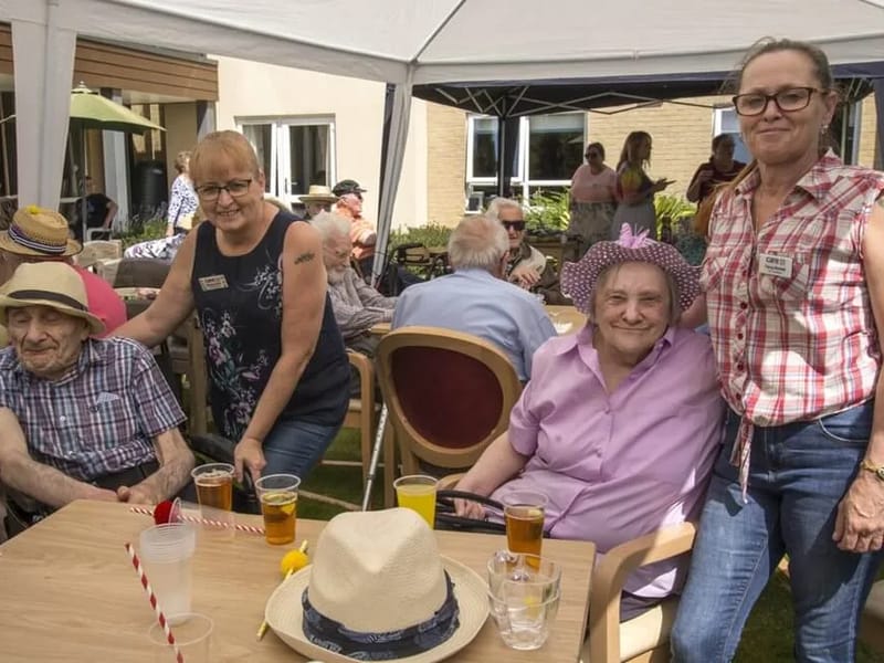 Davers Court - Nursing Home in Bury St Edmunds, England photo 2