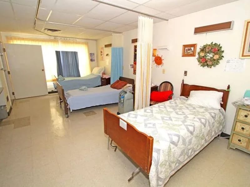 Four Seasons Living Center — Nursing Home, Sedalia, MO · photo 2
