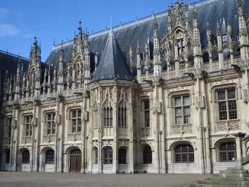 RãSidence MãRidienne - EHPAD in ROUEN, Normandie photo 3