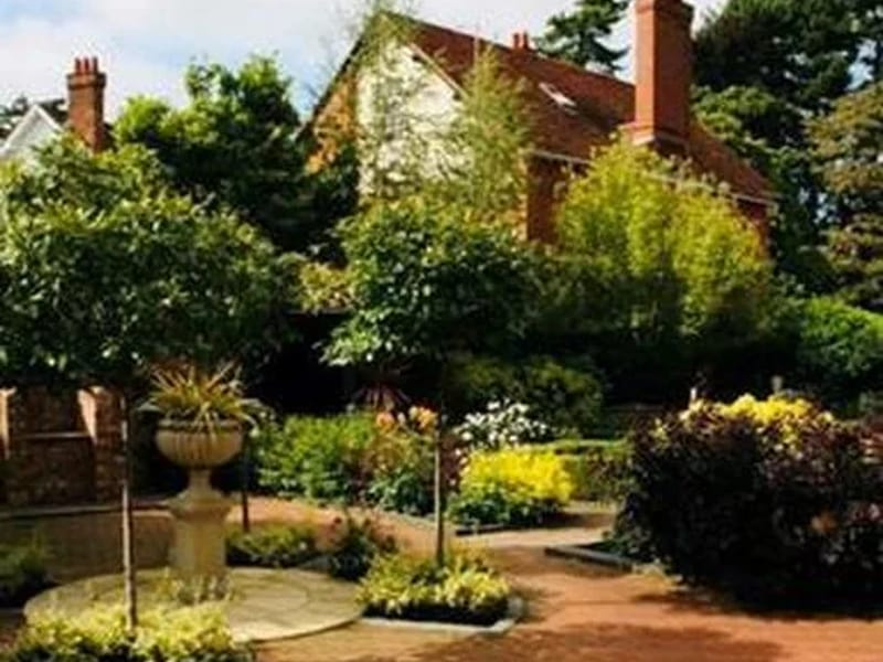 The Airedale Nursing Home in Bedford, England photo 3