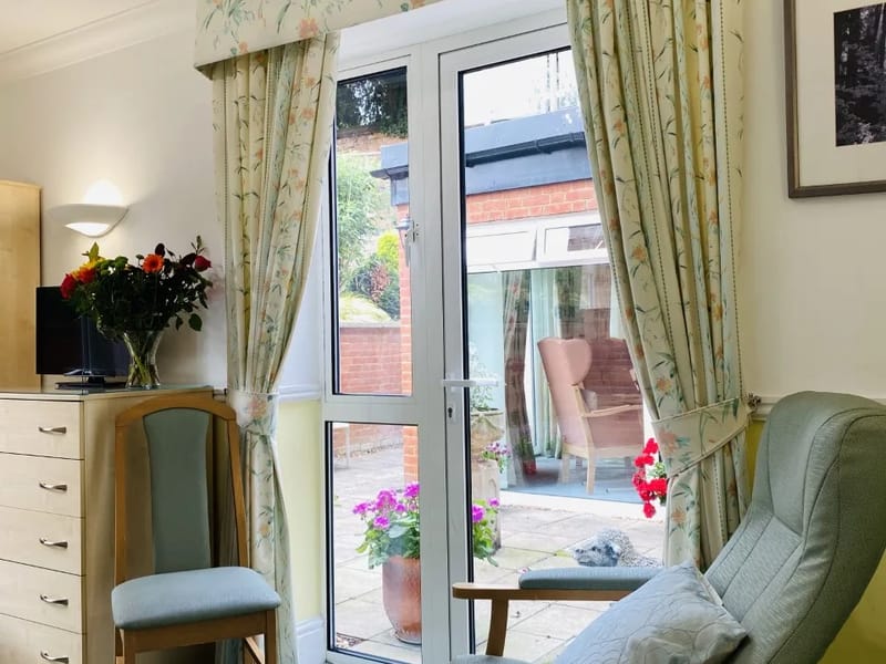 The Airedale Nursing Home in Bedford, England photo 2