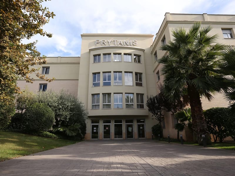Centre de dia Prytanis Plaça Europa - Centro de Día in L' Hospitalet De Llobregat, Cataluña photo 3