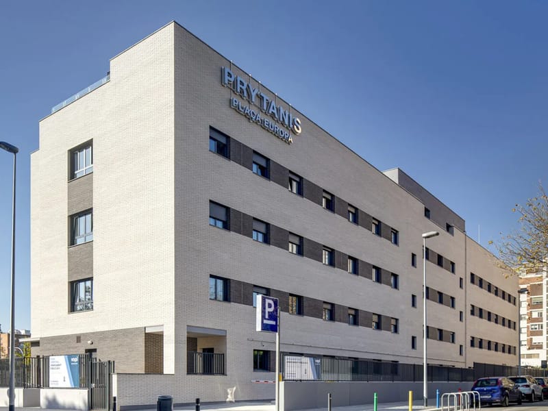 Centre de dia Prytanis Plaça Europa - Centro de Día in L' Hospitalet De Llobregat, Cataluña photo 2