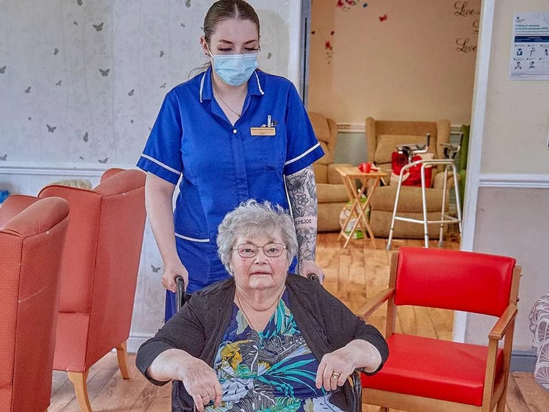 Beech House Care Home - Nursing Home in Oldham, England photo 3
