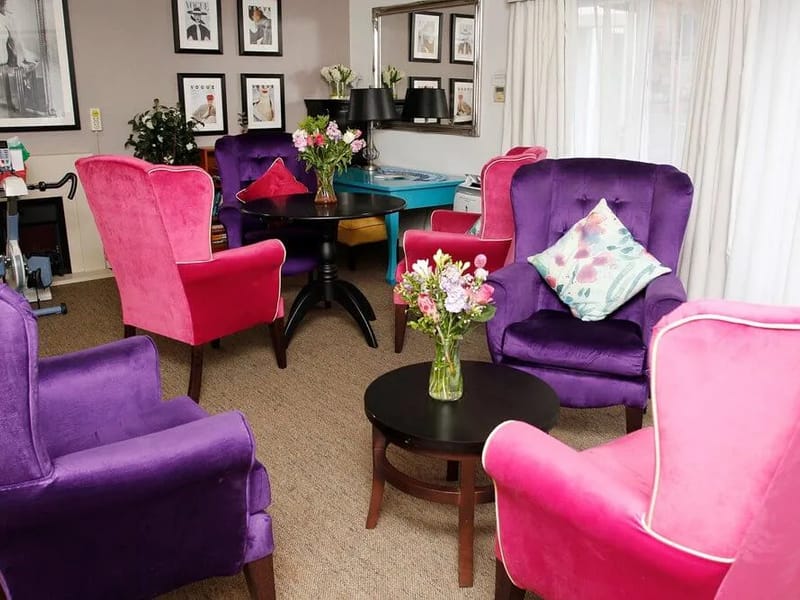 Bourley Grange - Nursing Home in Fleet, England photo 2