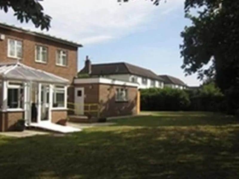 Oakley House Ltd - Assisted Living in Thames Ditton, England photo 1