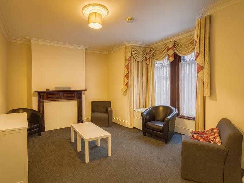 Airthrie Homes - Nursing Home in Ilford, England photo 2
