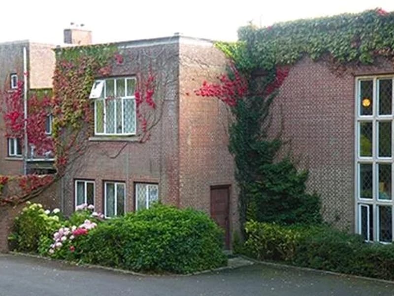 Grove Lodge - Assisted Living in Dorchester, England photo 2
