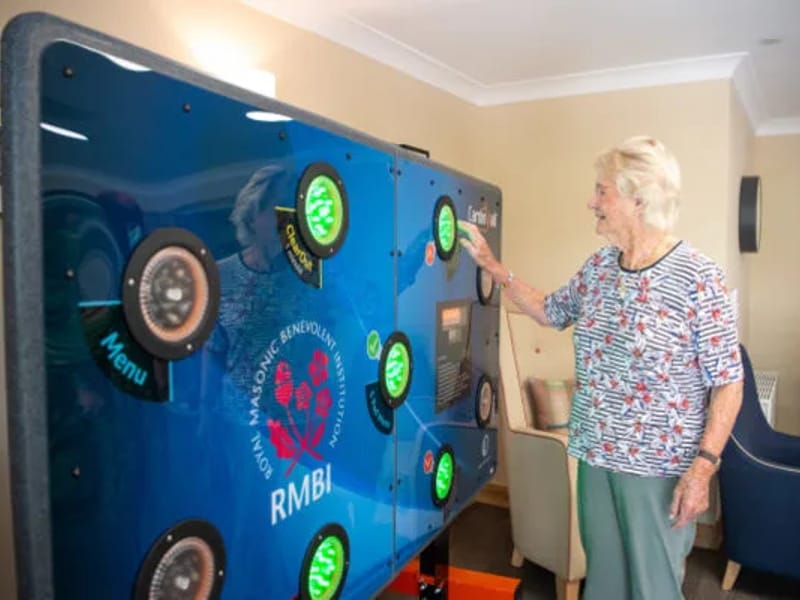 Prince Philip Duke of Edinburgh Court - Nursing Home in Wokingham, England photo 3
