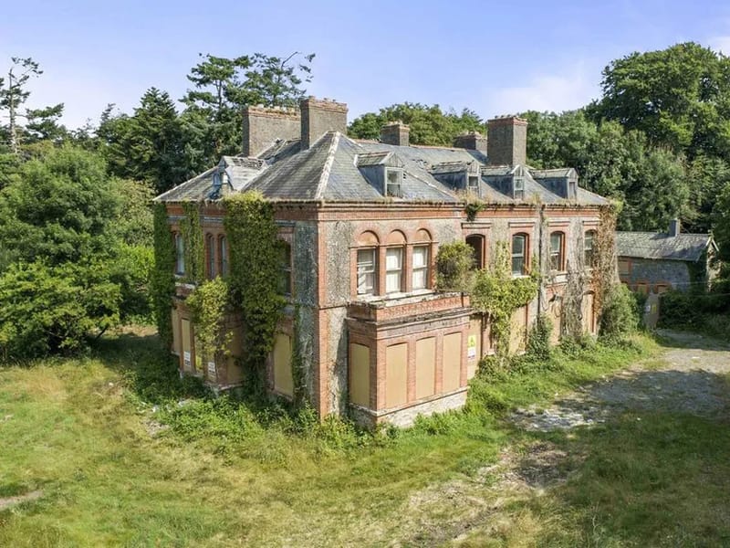 Millbrook House - Nursing Home in Hyde, England photo 2