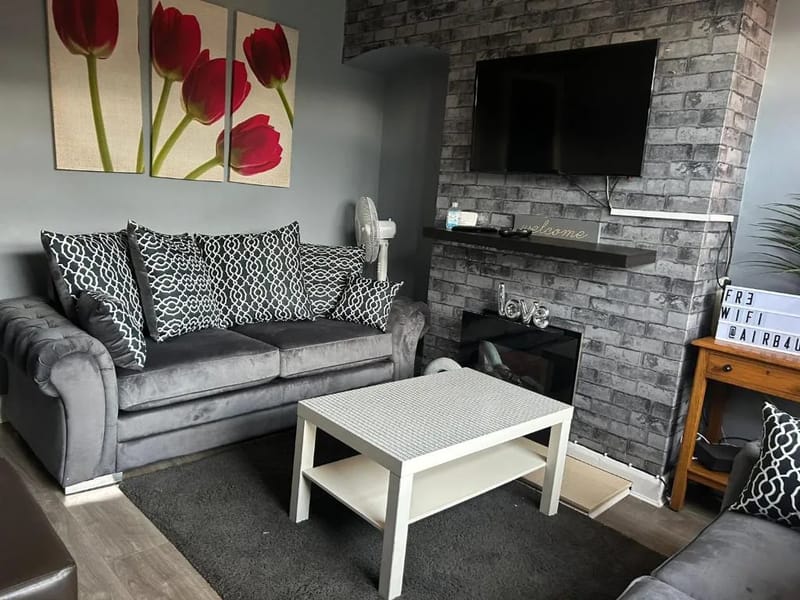 Brickbridge House - Assisted Living in Wolverhampton, England photo 3