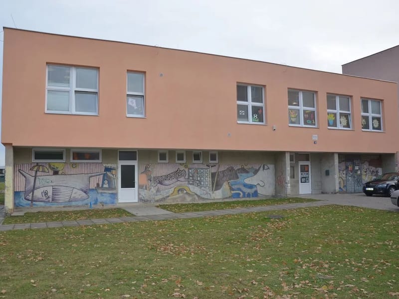 Nízkoprahové zařízení pro děti a mládež - Komunitní centrum Lišč - Denní stacionář in Ostrava, Moravskoslezský kraj photo 1