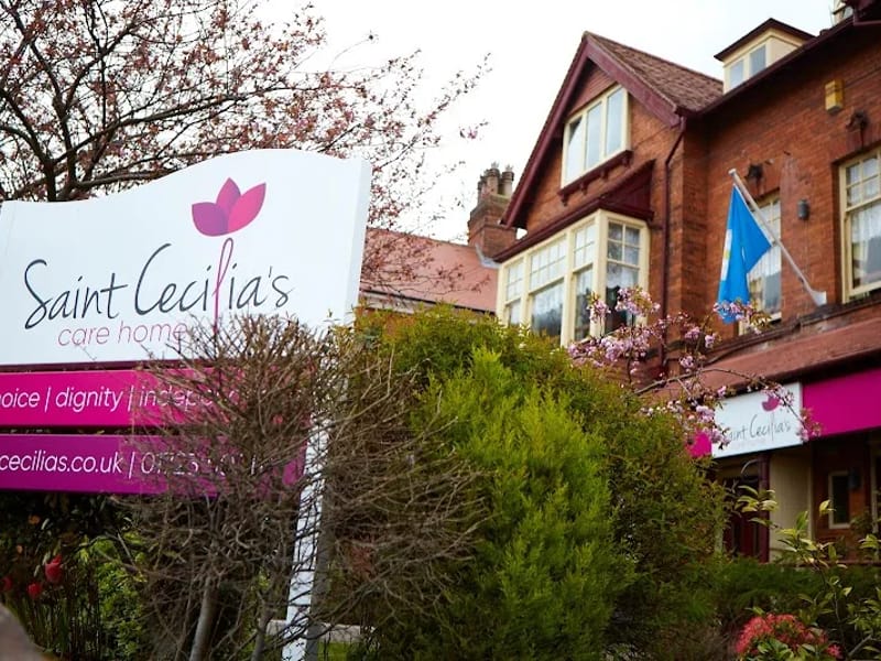 St Cecilia's Care Home - Assisted Living in Scarborough, England photo 3