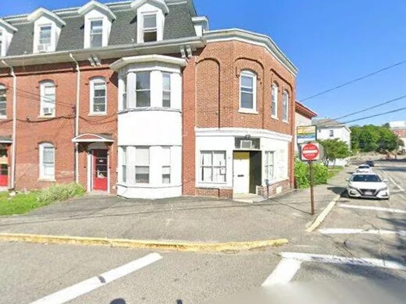 42 Charles St - Assisted Living in Lewiston, ME photo 2