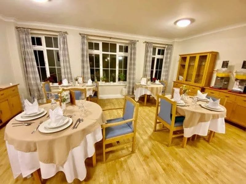 Flowerdown Care Home - Nursing Home in Winchester, England photo 1