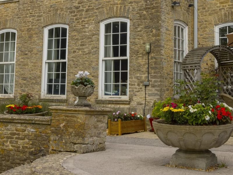 Somerhill Care Home in Chippenham, England photo 2
