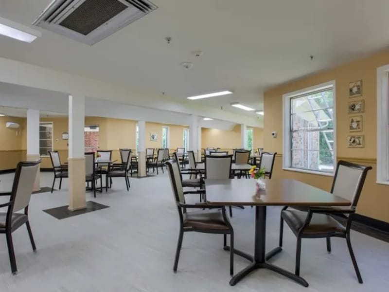 Brentwood Place Two - Nursing Home in Dallas, TX photo 2