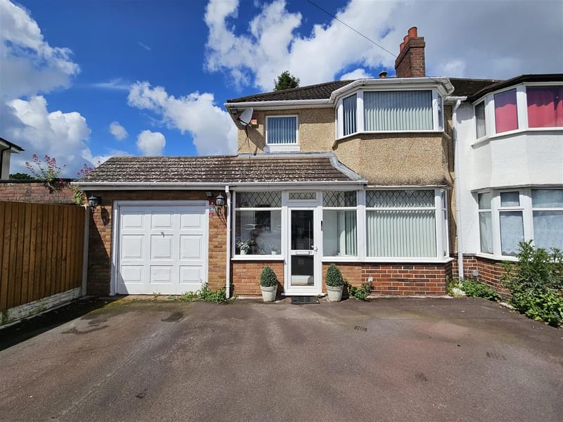 Creynolds Lane in Solihull, England photo 3