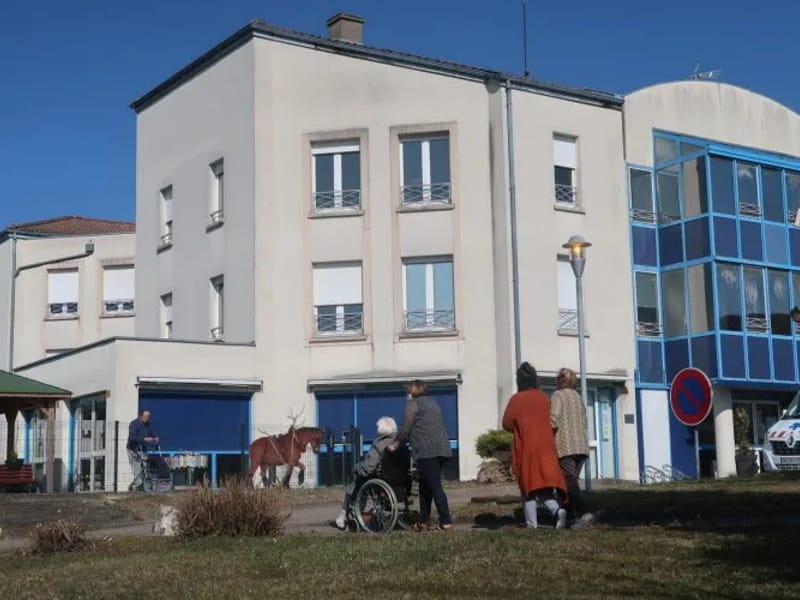 Ehpad "Le Petit Ban" - EHPAD in VITTEL, Grand Est photo 2