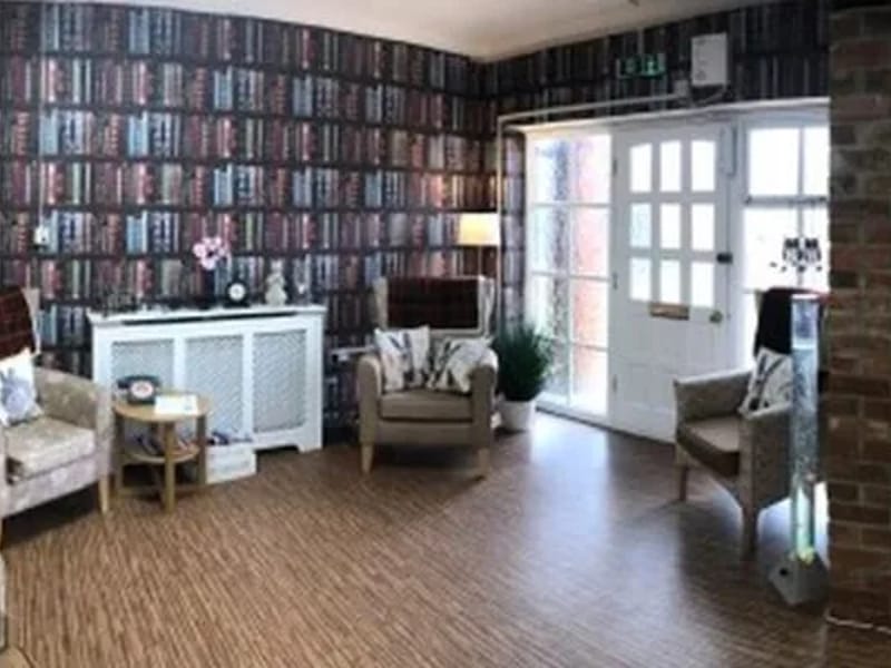 Manor Farm Care Home - Nursing Home in Lowestoft, England photo 2