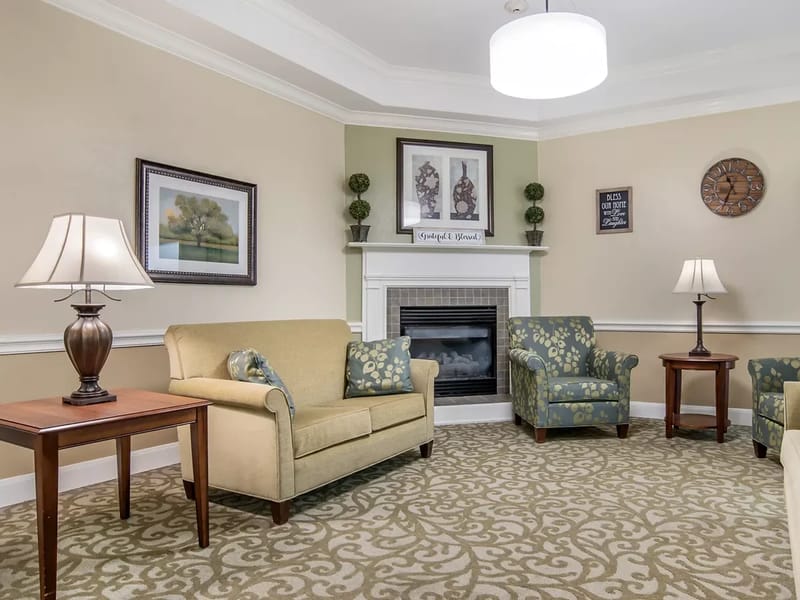 Brookdale Lafayette-Level 3 - Assisted Living in Lafayette, LA photo 2