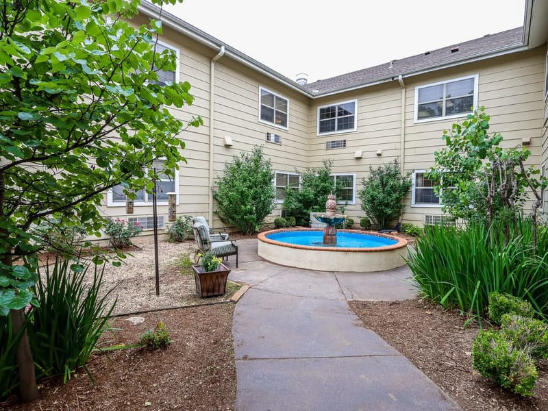 Aberdeen Heights - Assisted Living in Kirkwood, MO photo 1