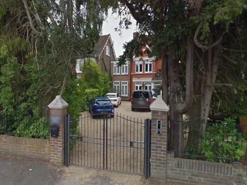 Magellan House - Assisted Living in East Grinstead, England photo 2